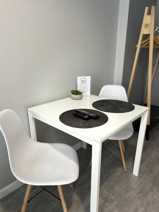Noclegi Comfort - Self Check-In 24H シュフィドニツァ エクステリア 写真