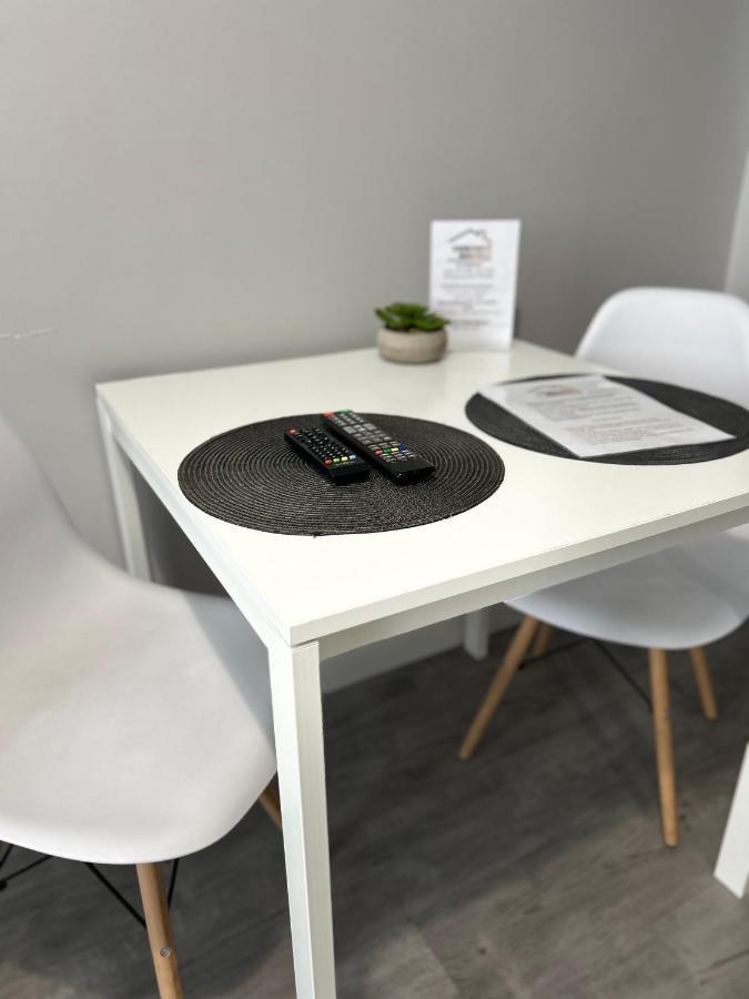 Noclegi Comfort - Self Check-In 24H シュフィドニツァ エクステリア 写真